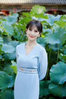 汤加丽人体艺术照
